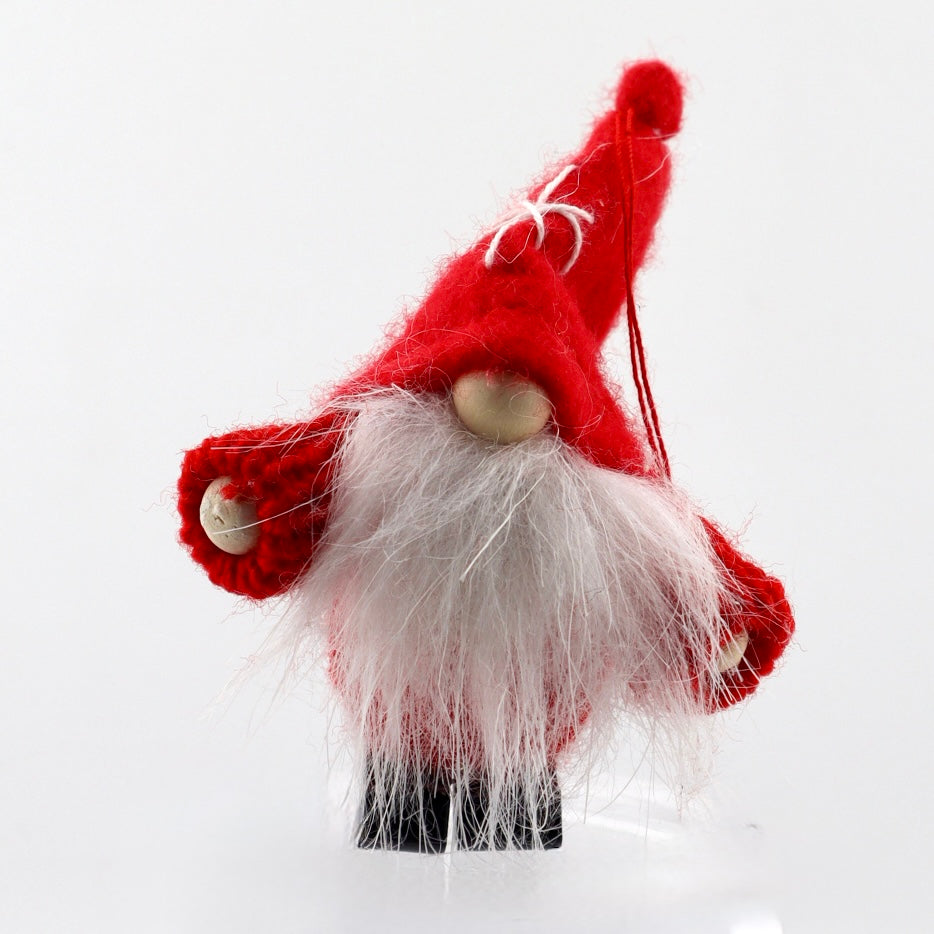 Miniature gnome with felt red hat & snowflake