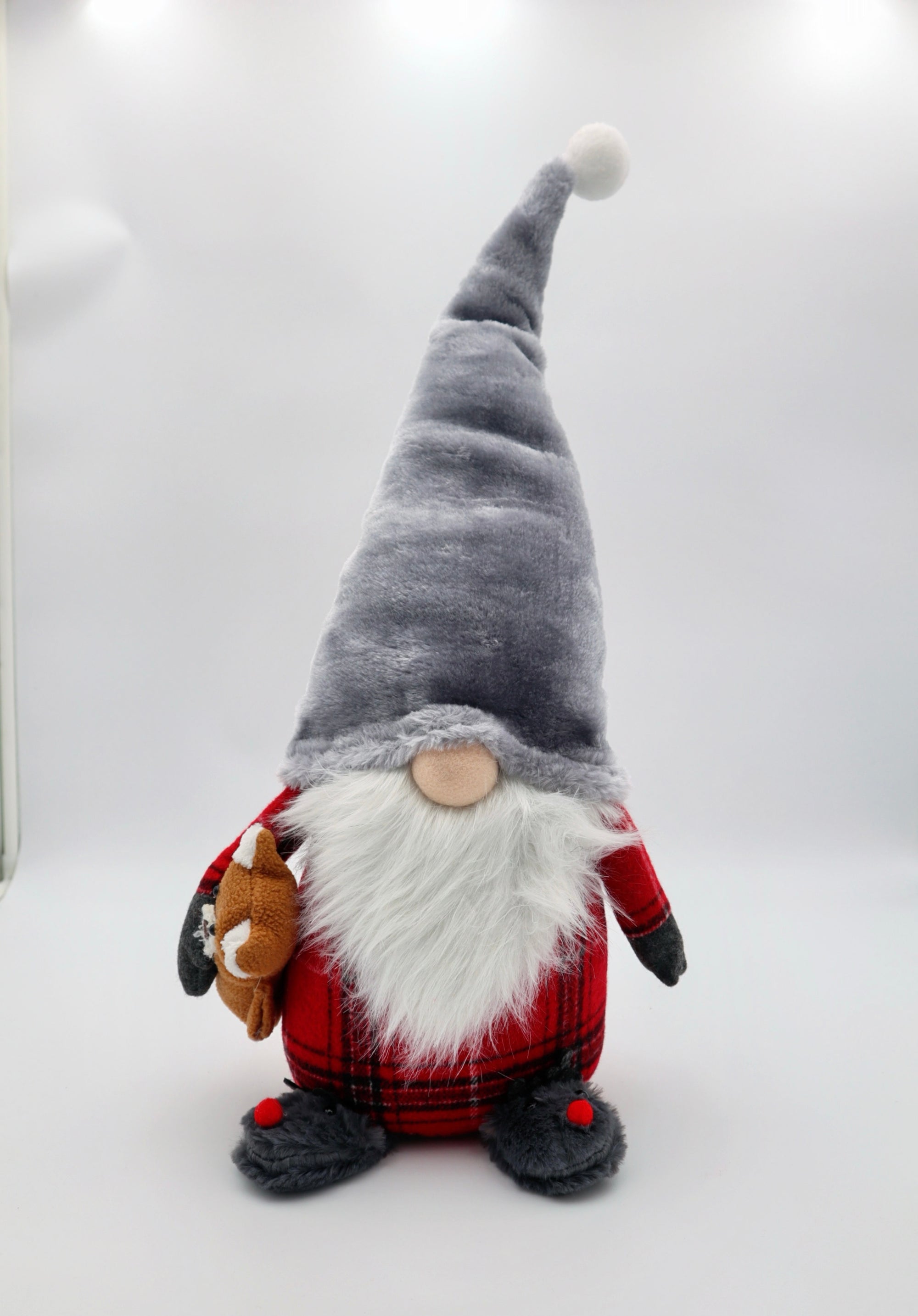 GNOME WITH BEAR ON THE SIDE